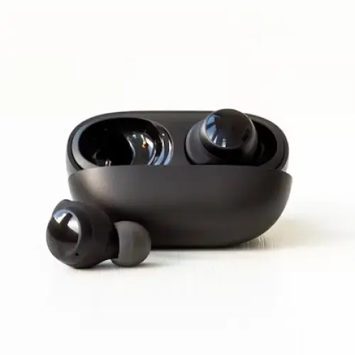Wireless earbuds